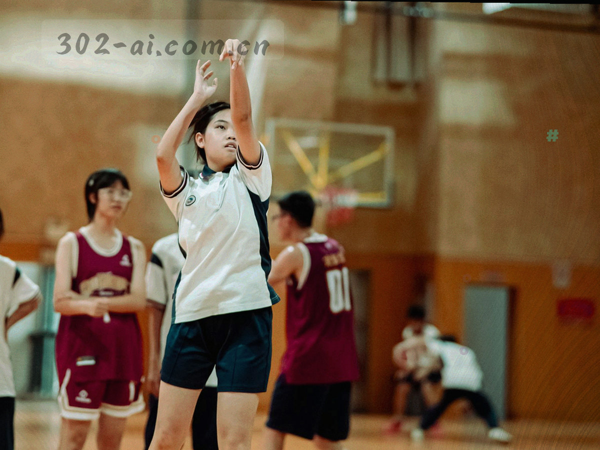 抽象会员卡面渲染，深蓝底配青色渐变光效与网格线，不出现真实人物与文字信息